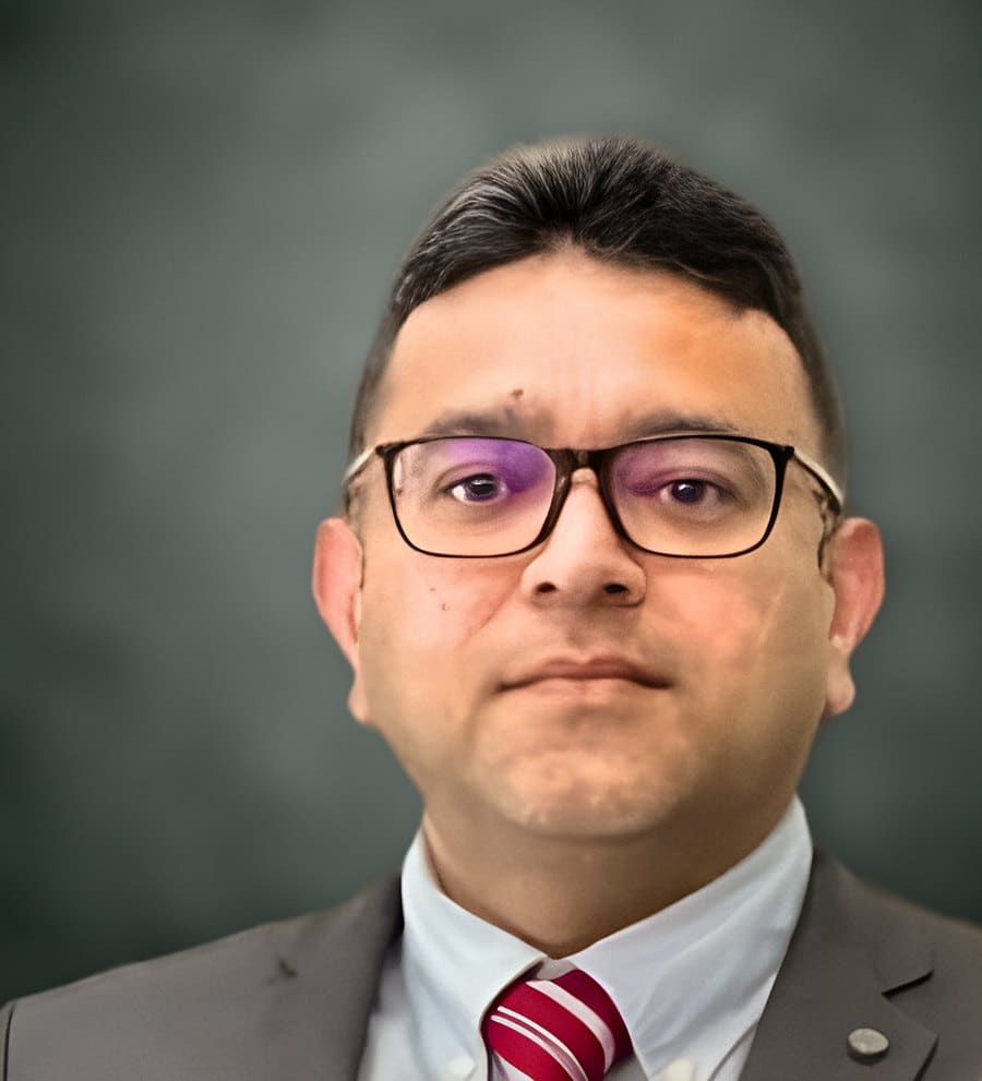 Shahbaz Khan, Barrister & Solicitor